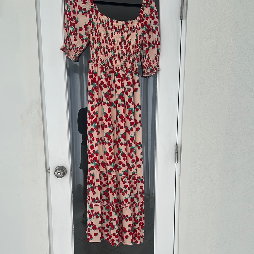 Betsey Johnson Strawberry 🍓 Print Maxi Dress